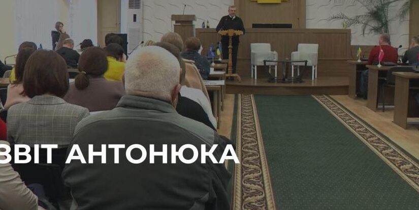 Дубенчани ставлять питання міському голови про дороги, завод та маєток